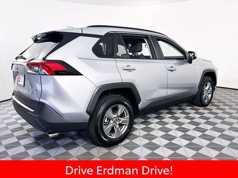 Certified 2025 Toyota RAV4 LE AWD/4WD image 22