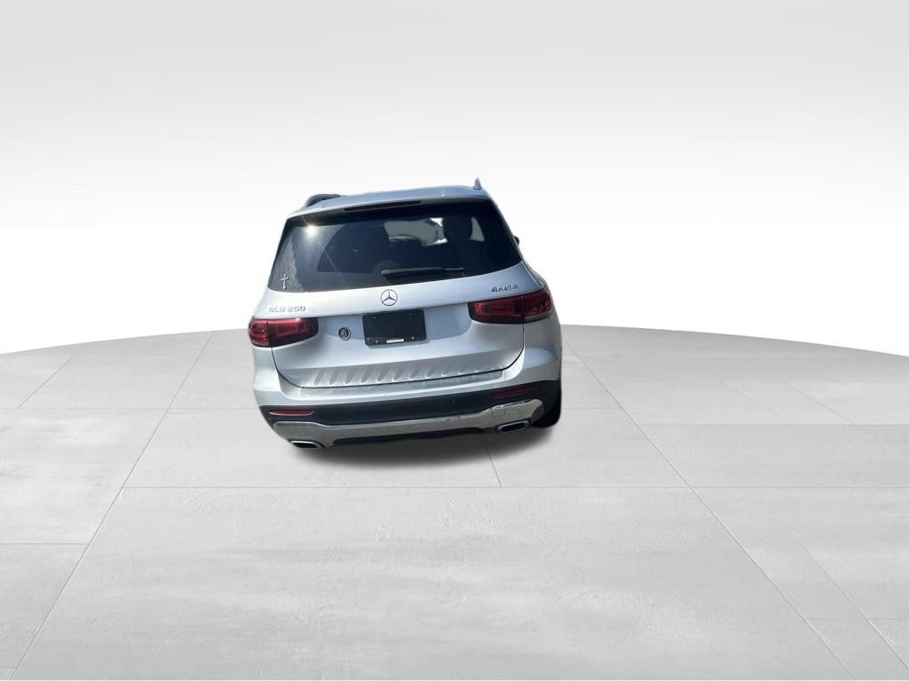 Used 2020 Mercedes-Benz GLB 250 4MATIC image 10