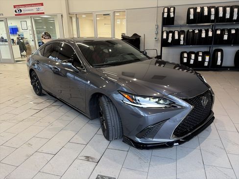 Used 2024 Lexus ES 350 F Sport image 3
