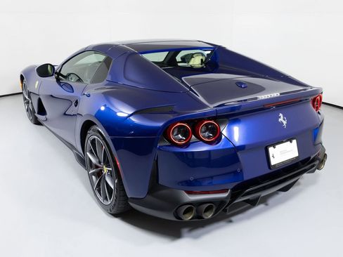 Used 2021 Ferrari 812 GTS image 14