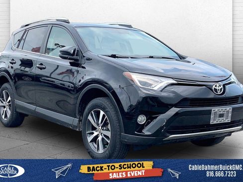 Used 2016 Toyota RAV4 XLE FWD image 1