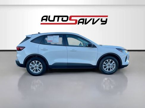 Used 2025 Ford Escape Active FWD image 8