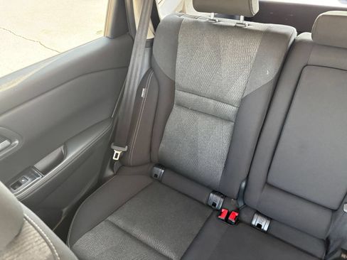 Used 2025 Nissan Rogue SV AWD/4WD image 41
