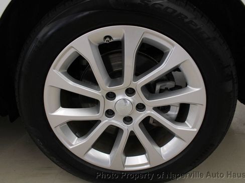 Used 2025 Land Rover Range Rover Sport SE AWD/4WD image 53