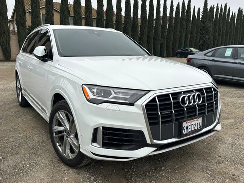 Used 2021 Audi Q7 3.0T Premium Plus image 2