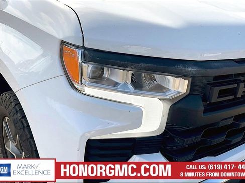 Used 2022 Chevrolet Silverado 1500 LT AWD/4WD image 32