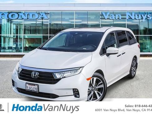 Used 2024 Honda Odyssey Touring image 1