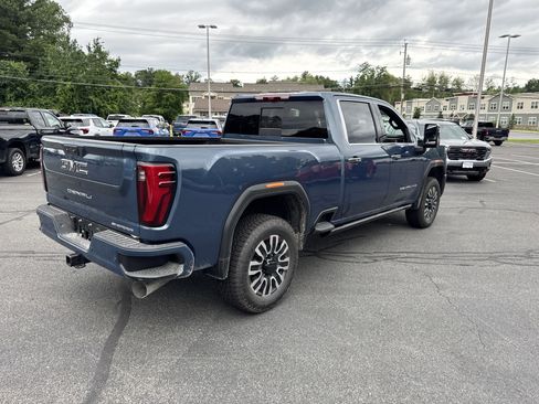 New 2025 GMC Sierra 2500 Denali Ultimate image 7