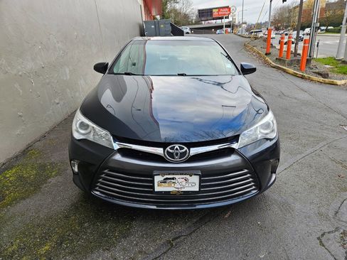 Used 2015 Toyota Camry LE image 6