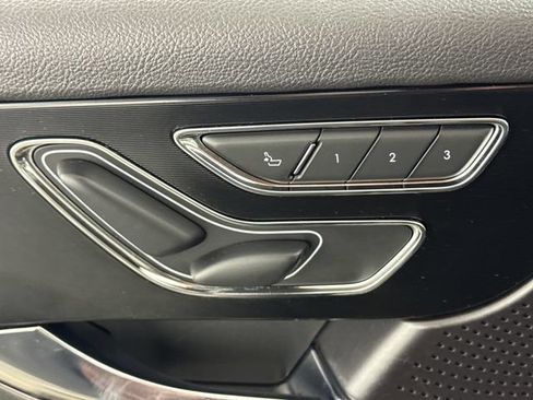 Used 2025 Lincoln Corsair AWD image 30