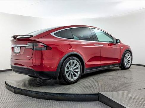 Used 2016 Tesla Model X 90D image 7