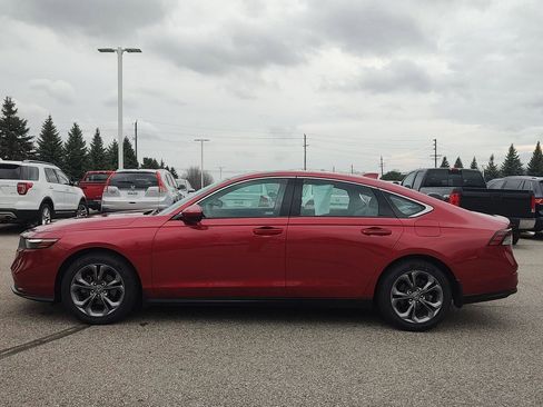 Used 2023 Honda Accord EX image 26