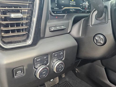 Used 2024 GMC Sierra 1500 Denali Ultimate AWD/4WD image 9
