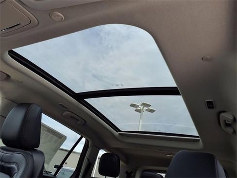 New 2025 Lincoln Aviator Reserve w/ Illumination Package image 4