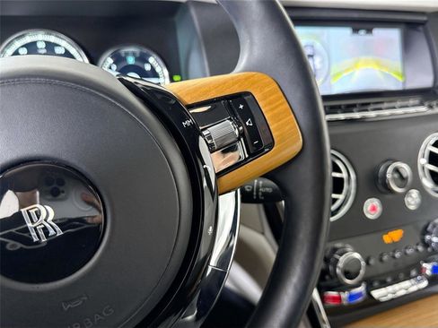 Used 2019 Rolls-Royce Cullinan image 25