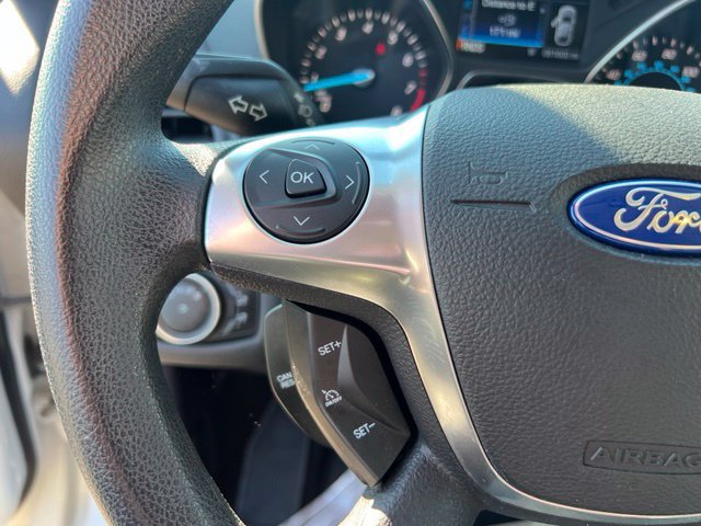 Used 2016 Ford Escape SE w/ Equipment Group 201A AWD/4WD image 9
