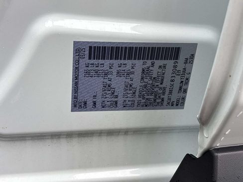 Used 2025 Nissan Rogue SV AWD/4WD image 31