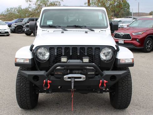 Used 2021 Jeep Gladiator Sport AWD/4WD image 2