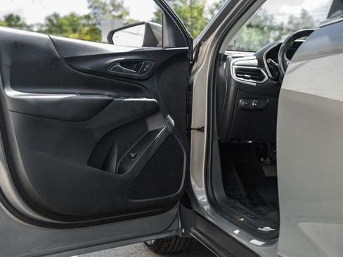 Used 2018 Chevrolet Equinox LT w/ Sun & Infotainment Package image 36