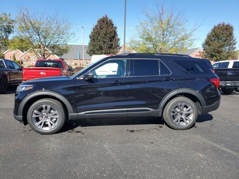 New 2026 Ford Explorer Active w/ Active Comfort Package image 34