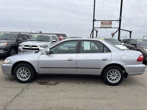 Used 2000 Honda Accord LX image 3