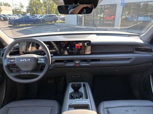 New 2026 Kia EV9 Wind image 29