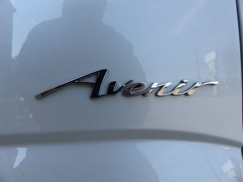 Used 2023 Buick Enclave Avenir w/ Avenir Technology Package AWD/4WD image 16