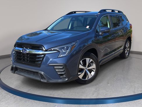 Used 2023 Subaru Ascent Premium w/ Convenience Package AWD/4WD image 1