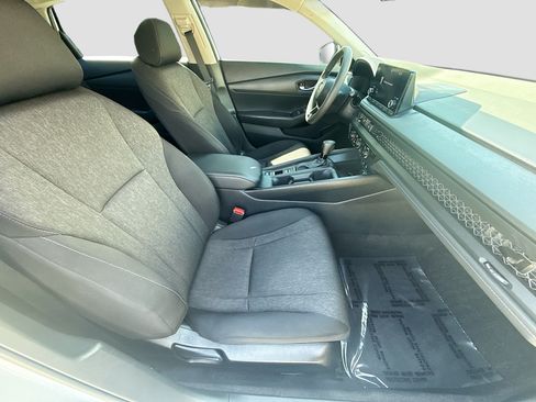 Certified 2024 Honda Accord LX image 30