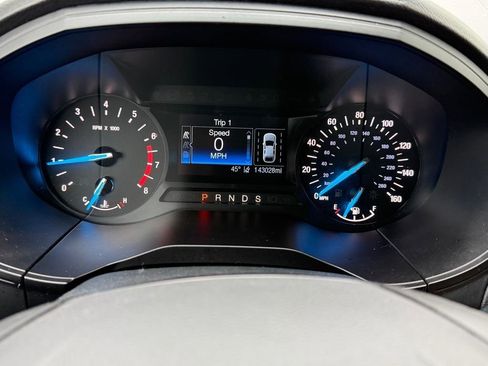 Used 2020 Ford Edge SE image 28