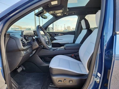 New 2026 Chevrolet Traverse High Country image 11