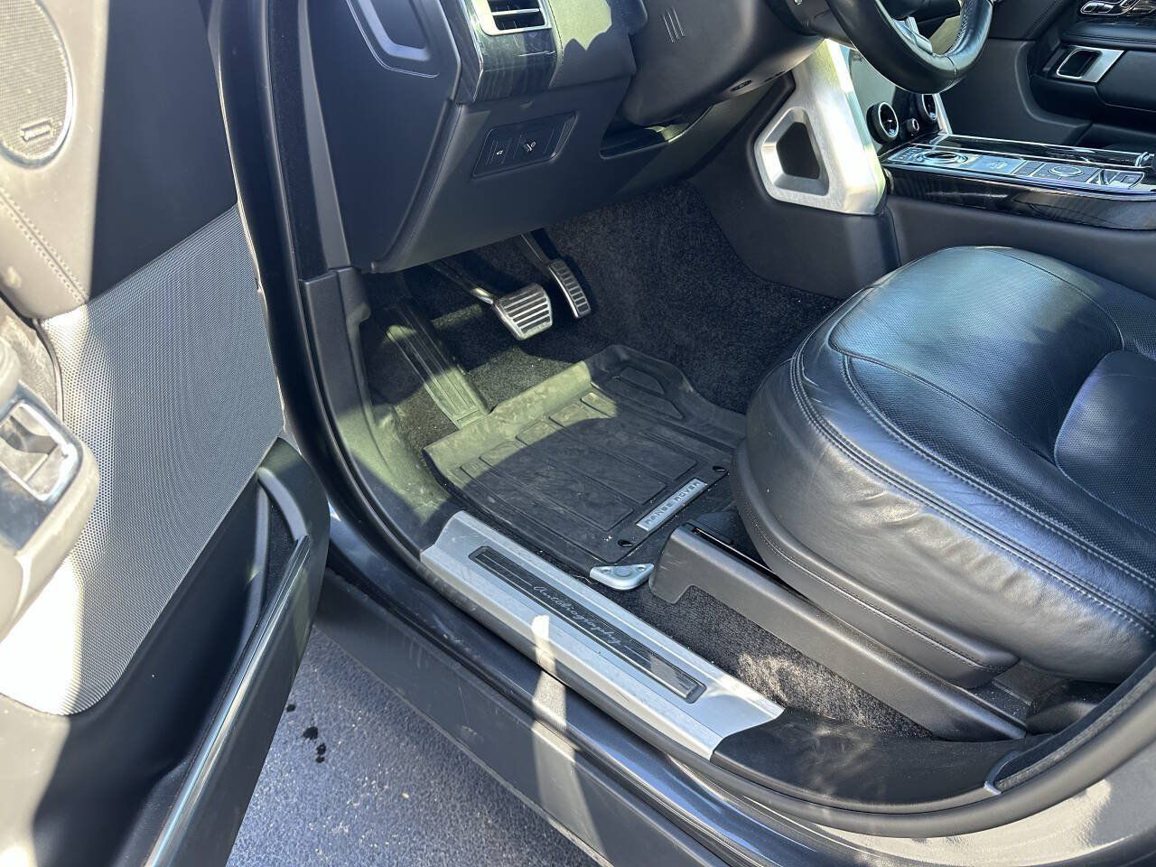 Used 2018 Land Rover Range Rover Autobiography AWD/4WD image 23