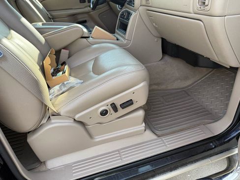 Used 2005 GMC Sierra 3500 SLT w/ Heavy-Duty Power Package image 43