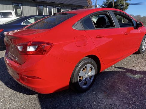 Used 2017 Chevrolet Cruze LS image 4