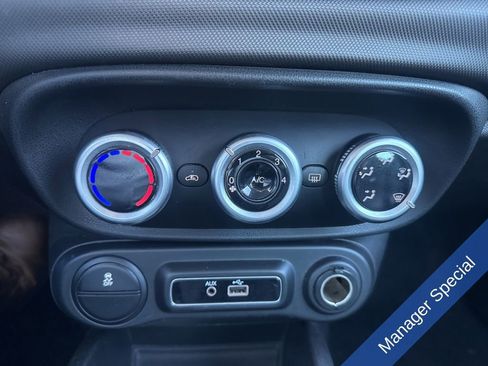 Used 2018 FIAT 500L Trekking image 21