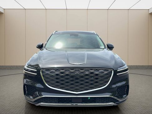Certified 2026 Genesis GV70 2.5T AWD/4WD image 8