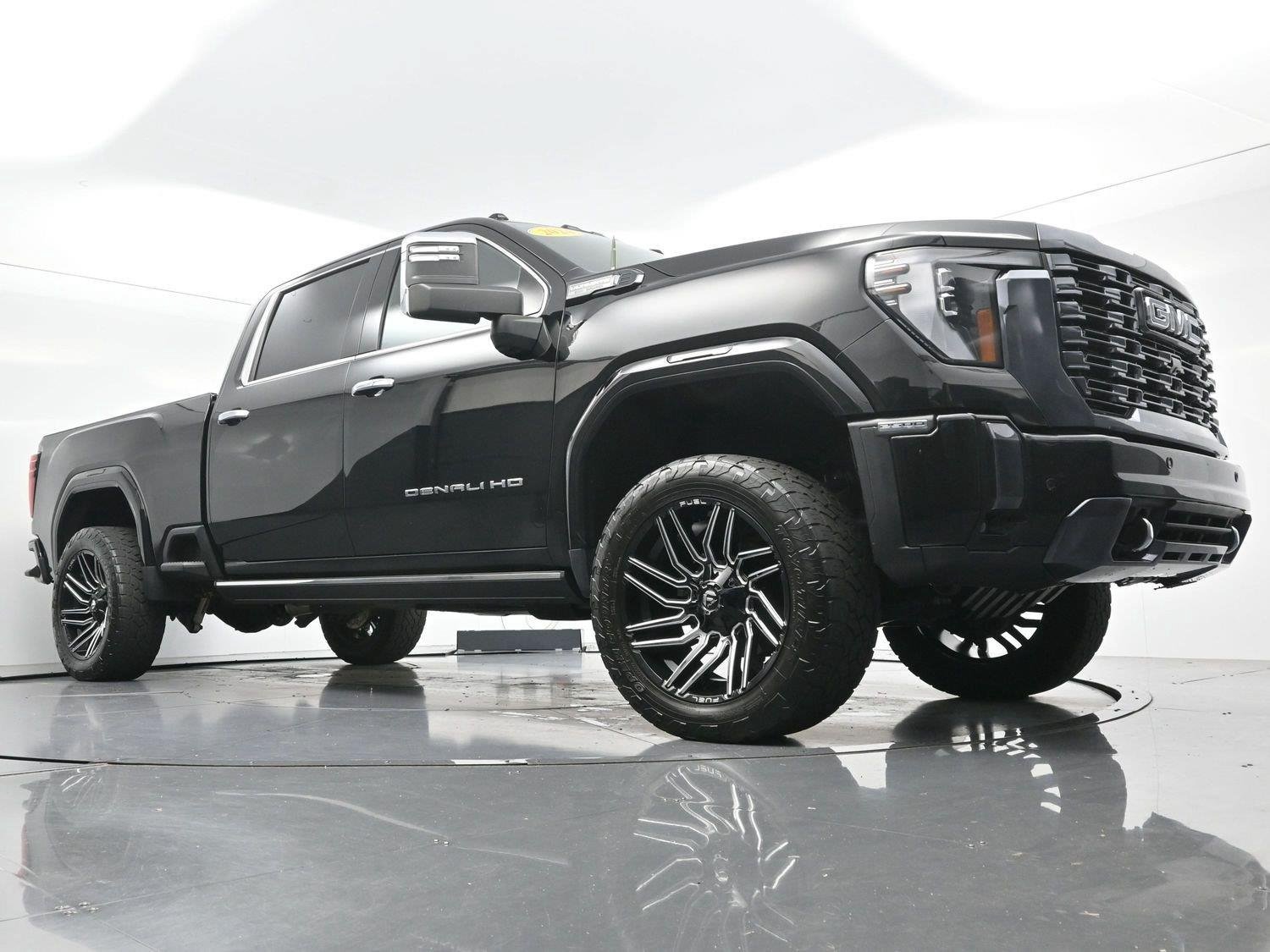 Used 2024 GMC Sierra 2500 Denali Ultimate AWD/4WD image 48