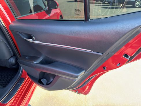 Used 2023 Toyota Camry SE w/ Convenience Package image 14