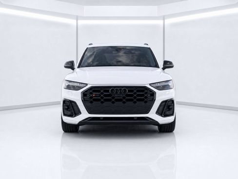 Certified 2024 Audi SQ5 Prestige AWD/4WD image 5