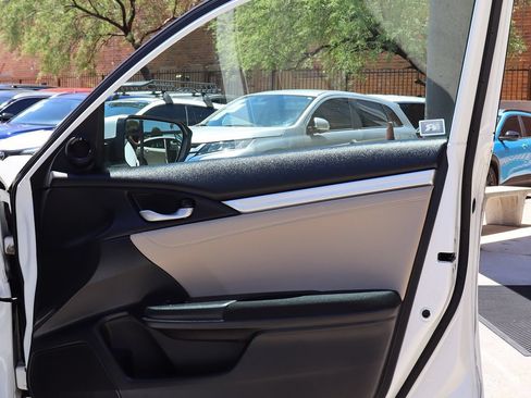 Used 2018 Honda Civic EX image 33