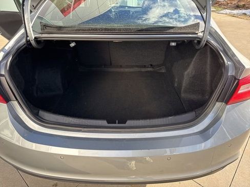 Used 2024 Chevrolet Malibu LT image 25