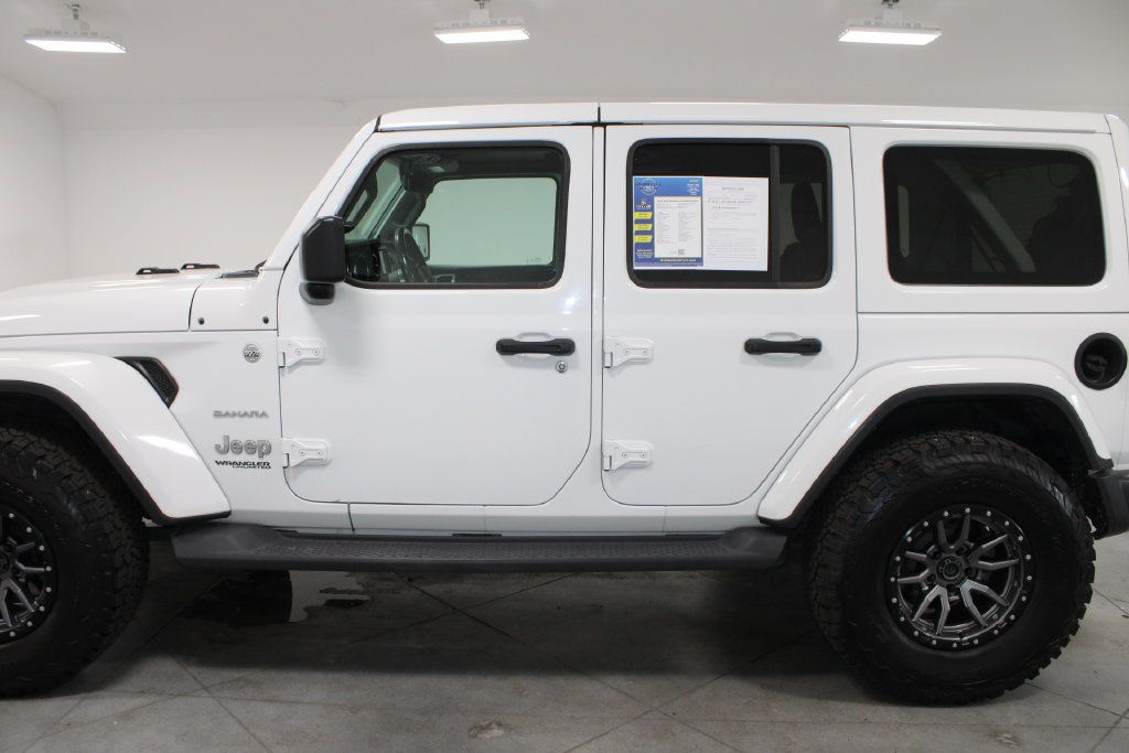 Used 2018 Jeep Wrangler Unlimited Sahara AWD/4WD image 6