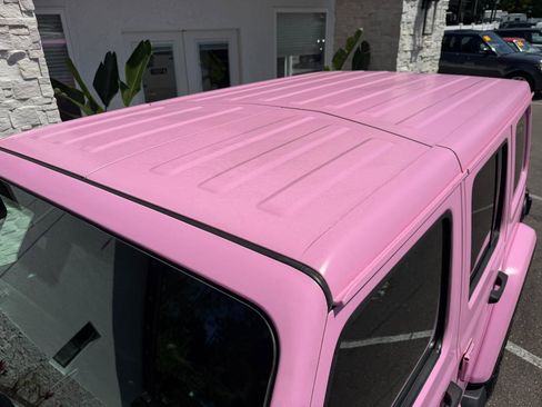 Used 2021 Jeep Wrangler Unlimited Sahara image 11