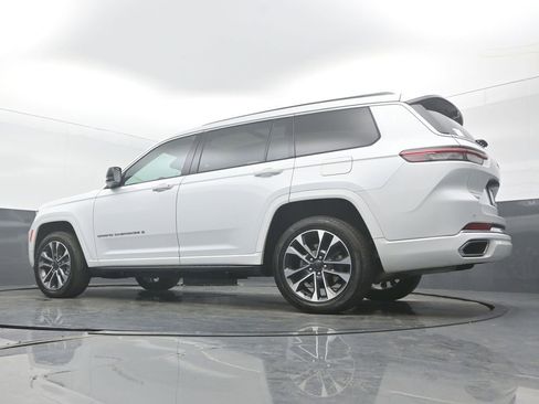 Used 2024 Jeep Grand Cherokee L Overland w/ Advanced Protech Group III AWD/4WD image 48