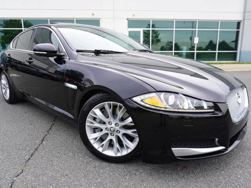 Used 2013 Jaguar XF 3.0 RWD image 1