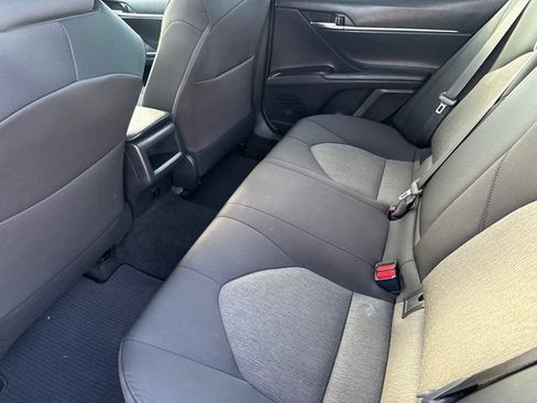 Used 2021 Toyota Camry LE FWD image 16