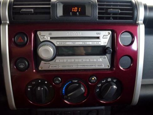 Used 2007 Toyota FJ Cruiser 2WD image 24