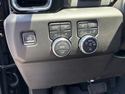 New 2025 GMC Sierra 1500 Denali w/ Denali Reserve Package image 11