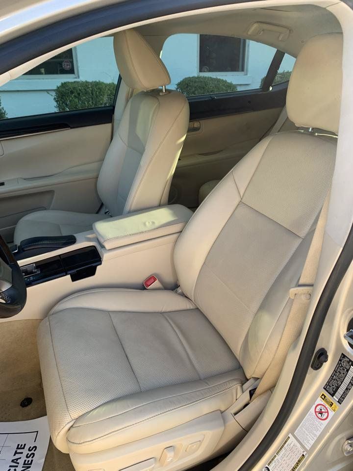 Used 2013 Lexus ES 350 FWD image 7