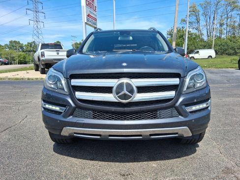 Used 2015 Mercedes-Benz GL 450 4MATIC w/ Driver Assistance Package image 2
